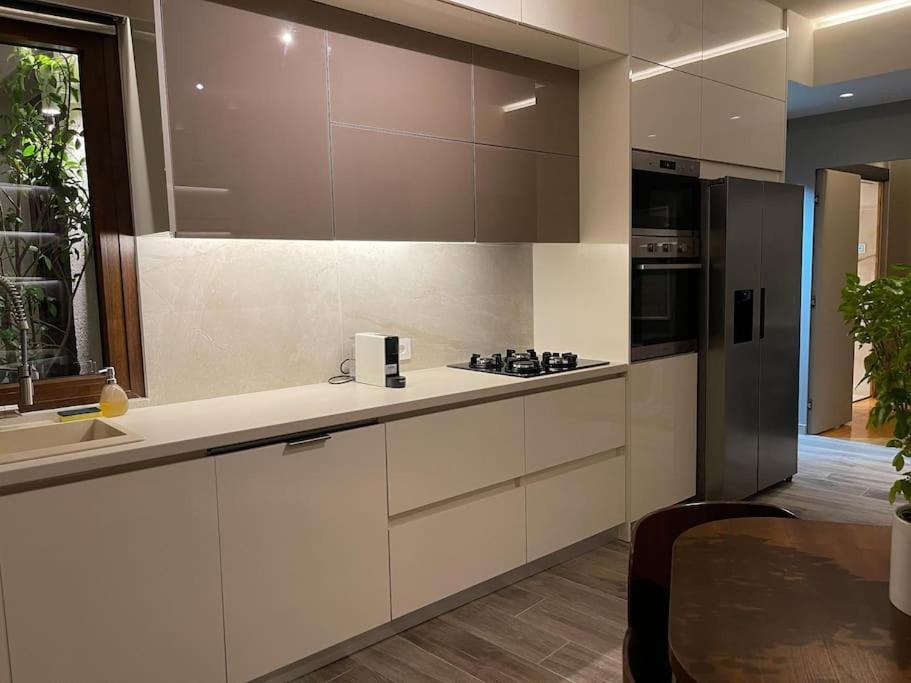 Acropolis Lux Apartment 아테네 외부 사진