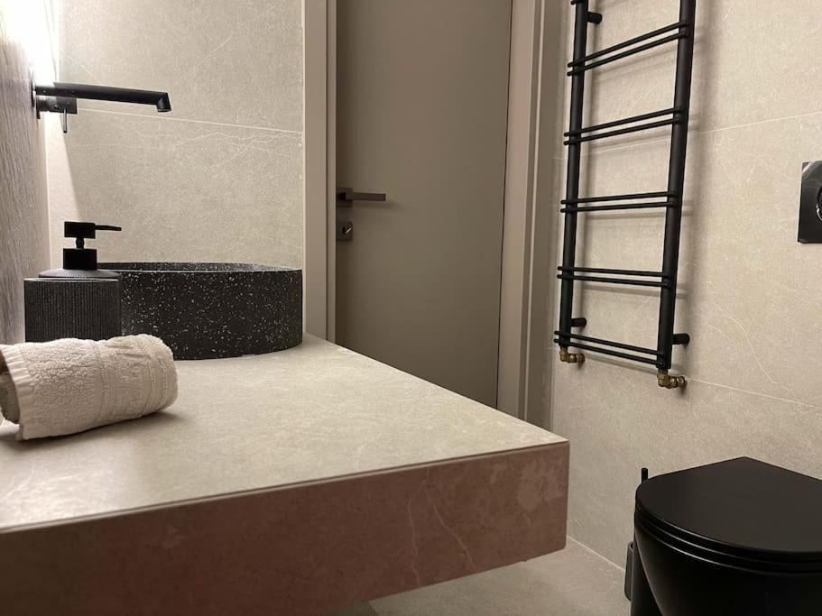 Acropolis Lux Apartment 아테네 외부 사진