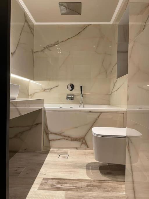 Acropolis Lux Apartment 아테네 외부 사진