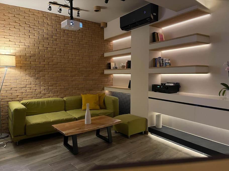 Acropolis Lux Apartment 아테네 외부 사진